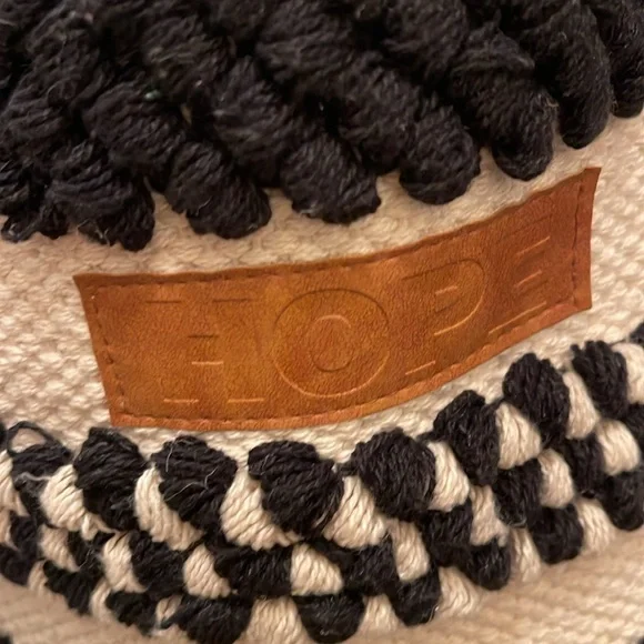 Hope please check all picture of condition - Picture 7 of 17